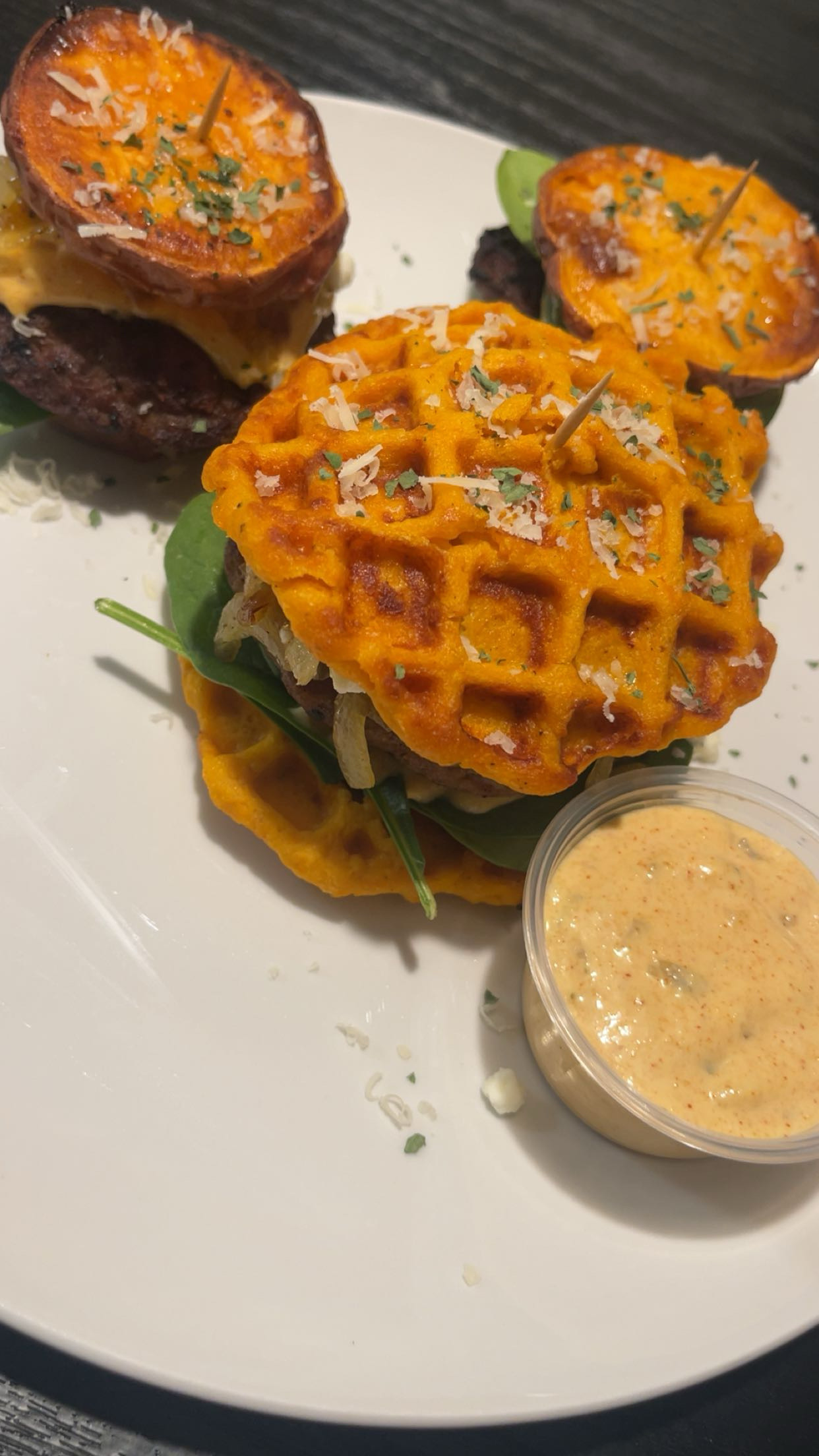 Waffle sandwich plate